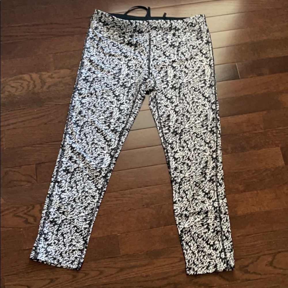 Women’s dry fit Nike leggings size medium